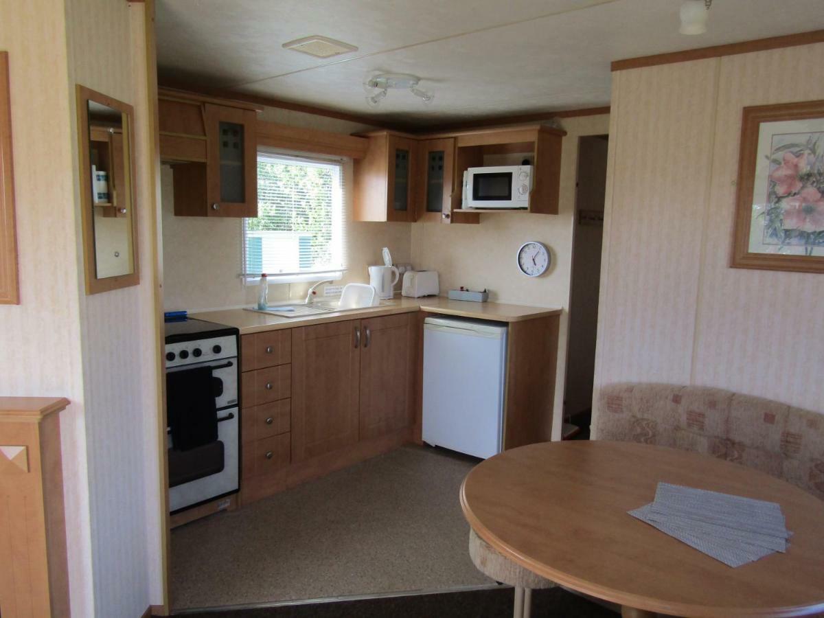 Fenlake Holiday Accommodation Metheringham Extérieur photo