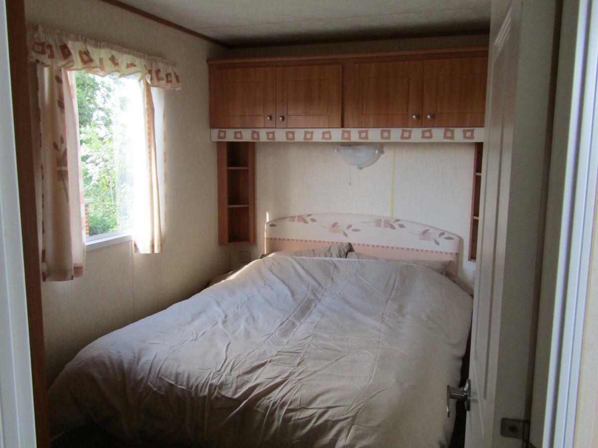 Fenlake Holiday Accommodation Metheringham Extérieur photo