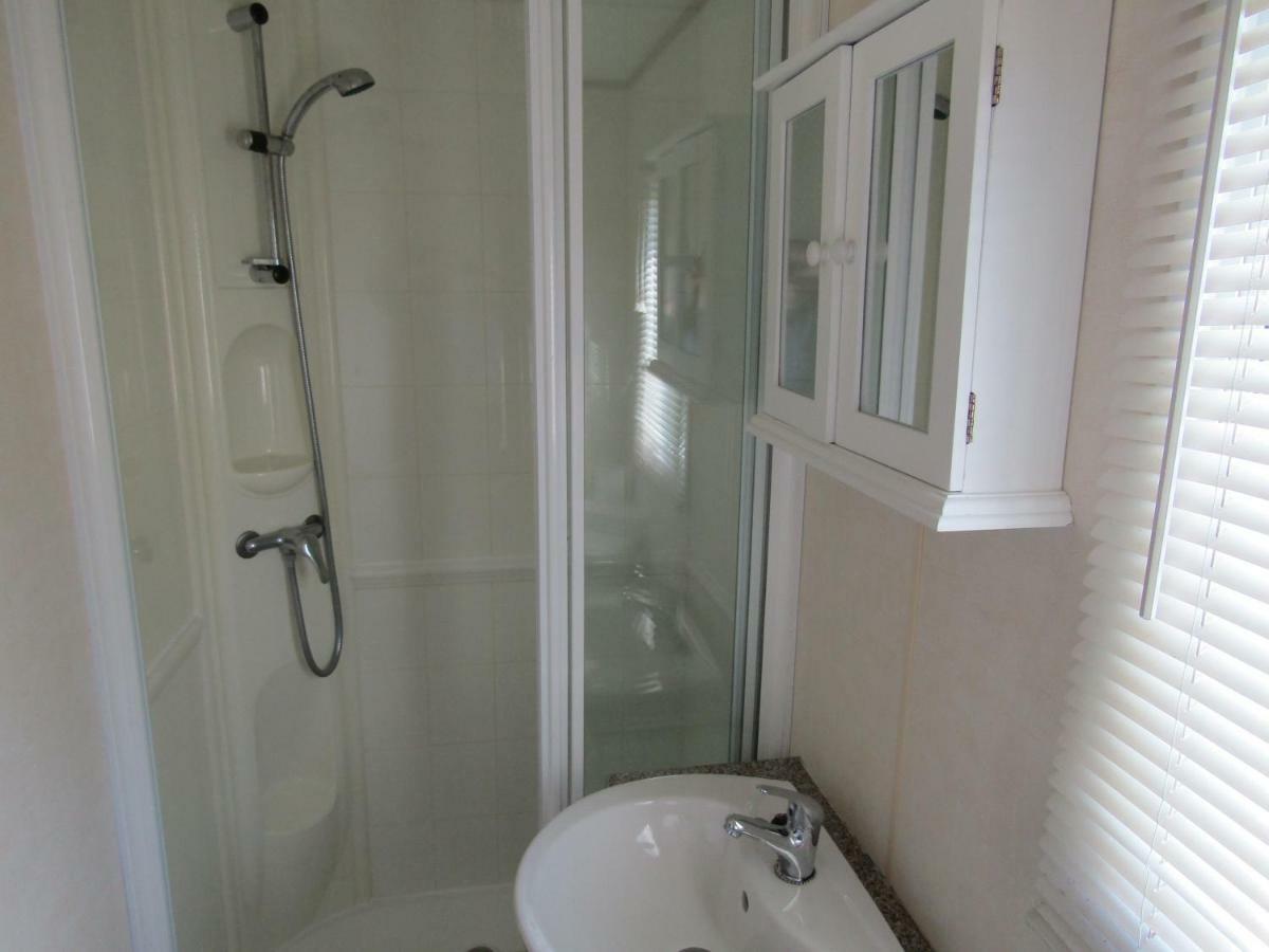 Fenlake Holiday Accommodation Metheringham Extérieur photo